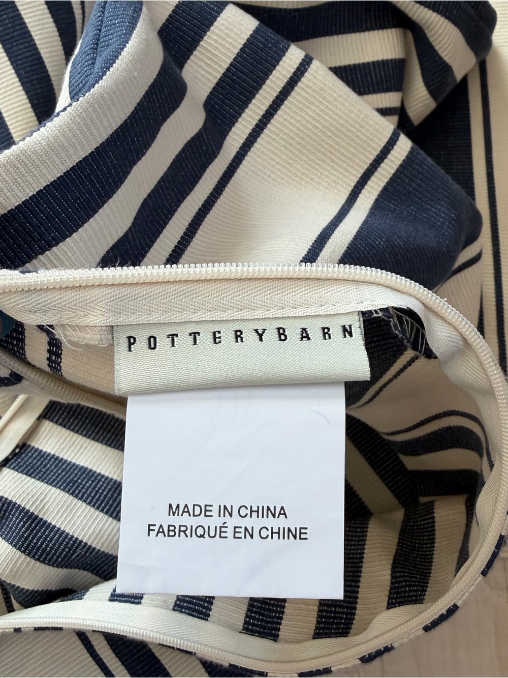 Pottery Barn Blue Off-White Stripe Pillow Cover 24x24 Cotton Coastal NWOT - Picture 7 of 8